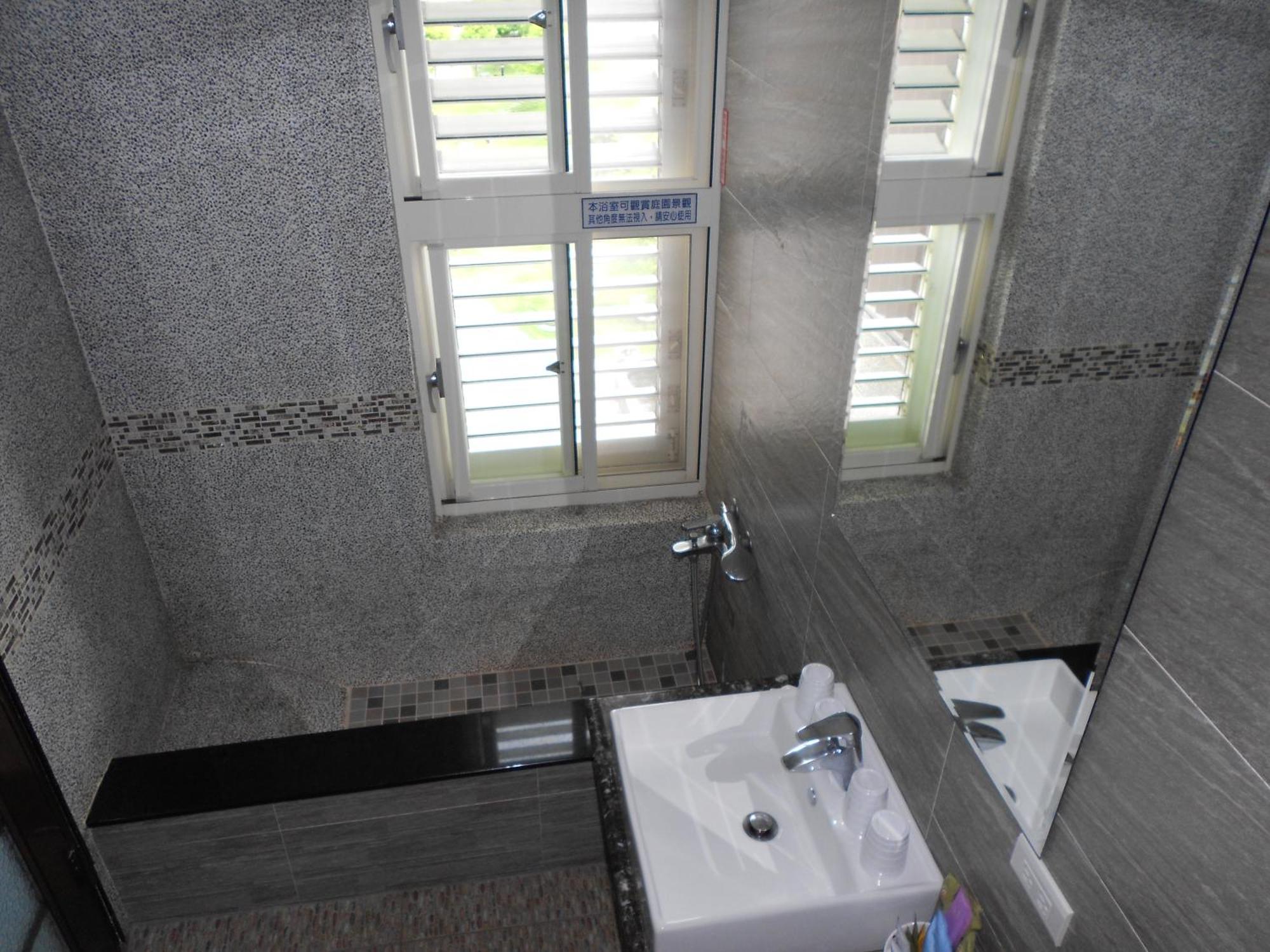 Langkawi B&B Luodong Exterior photo